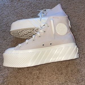 Chuck Taylor all star lift platform sneaker